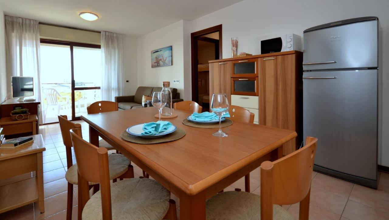 Residenza Porta Del Mare Apartment Lignano Sabbiadoro Exterior foto