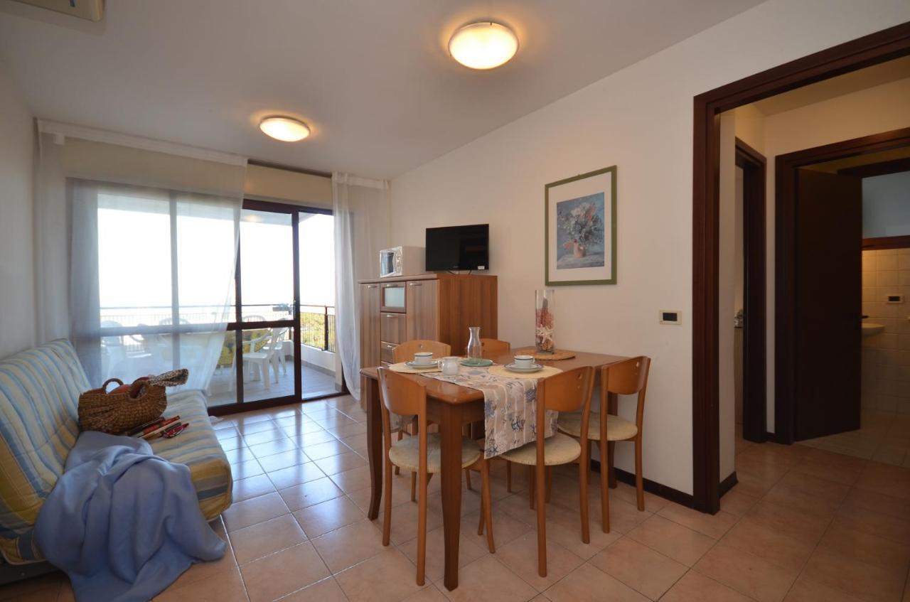 Residenza Porta Del Mare Apartment Lignano Sabbiadoro Exterior foto