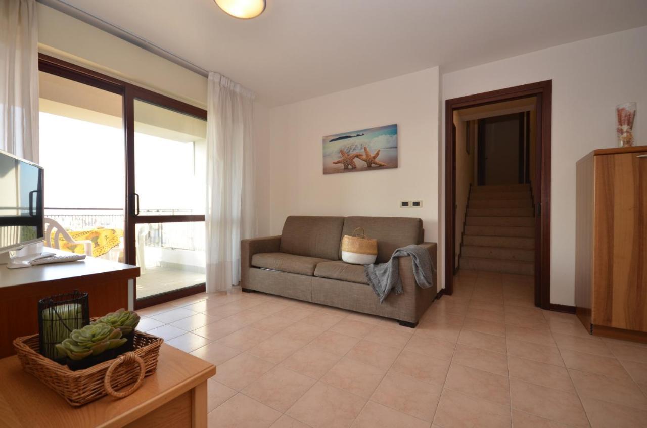 Residenza Porta Del Mare Apartment Lignano Sabbiadoro Exterior foto