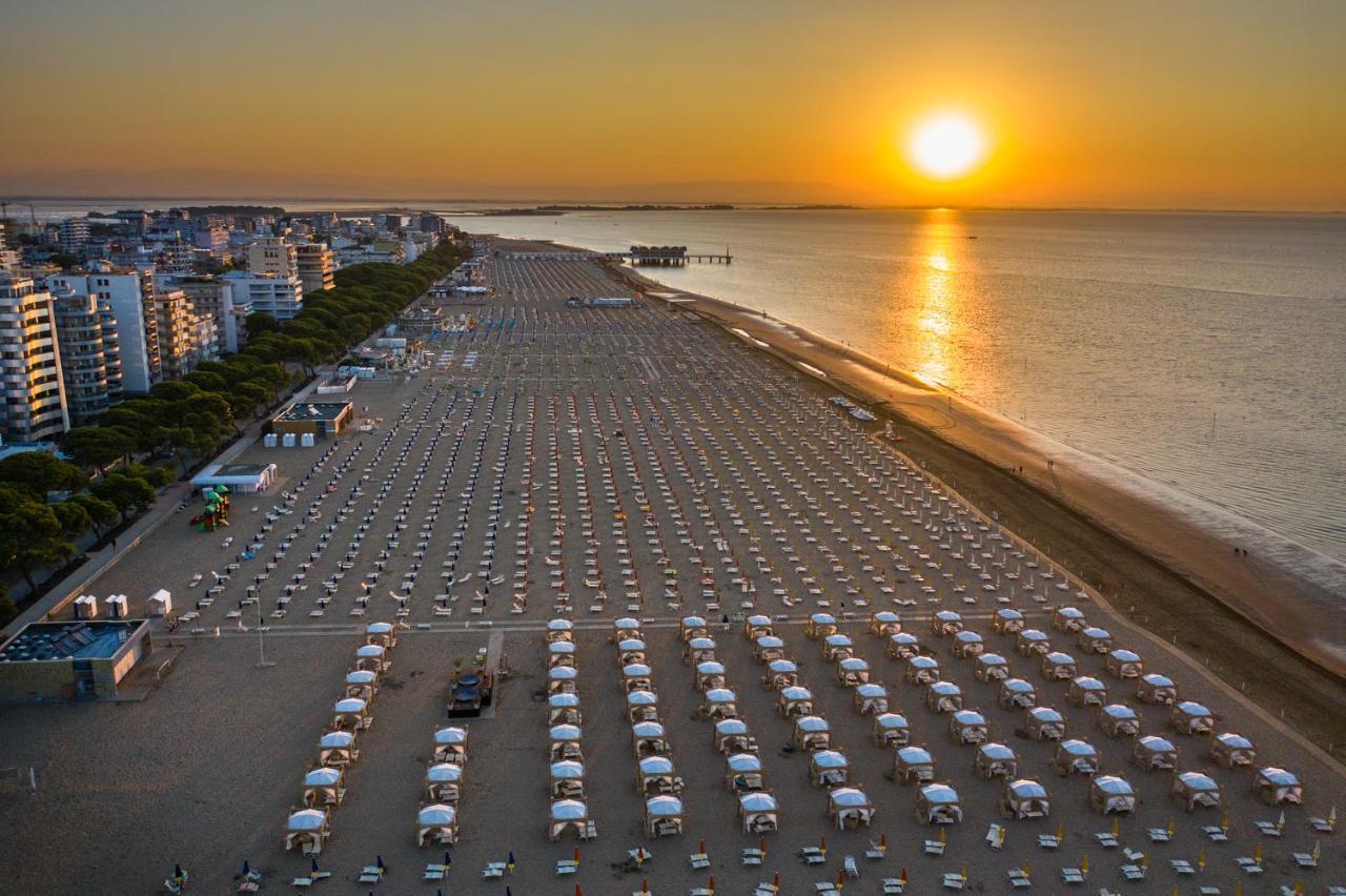 Residenza Porta Del Mare Apartment Lignano Sabbiadoro Exterior foto